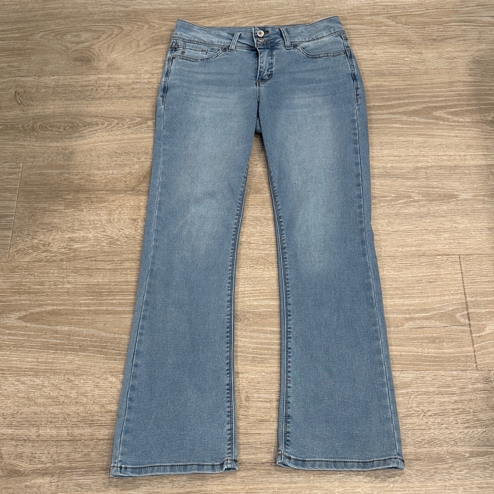 Curve Appeal Stylish Light Blue High Rise Bootcut Jeans 8/29